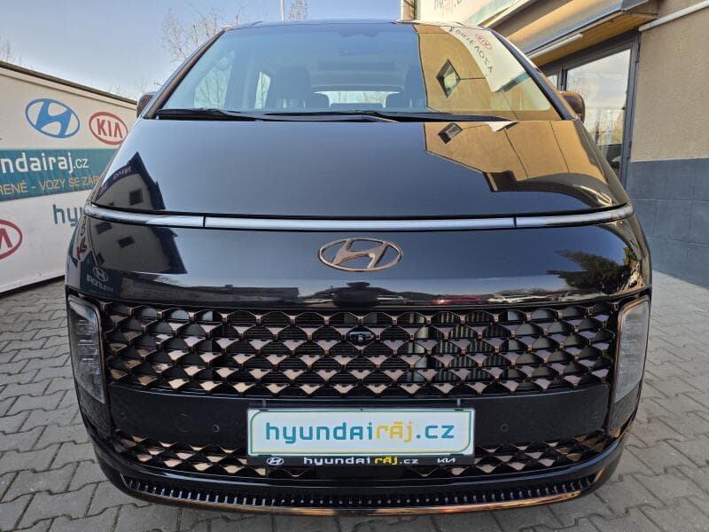 Hyundai Staria 2.2-4x4-LUXURY-BUSINESS-7míst MPV
