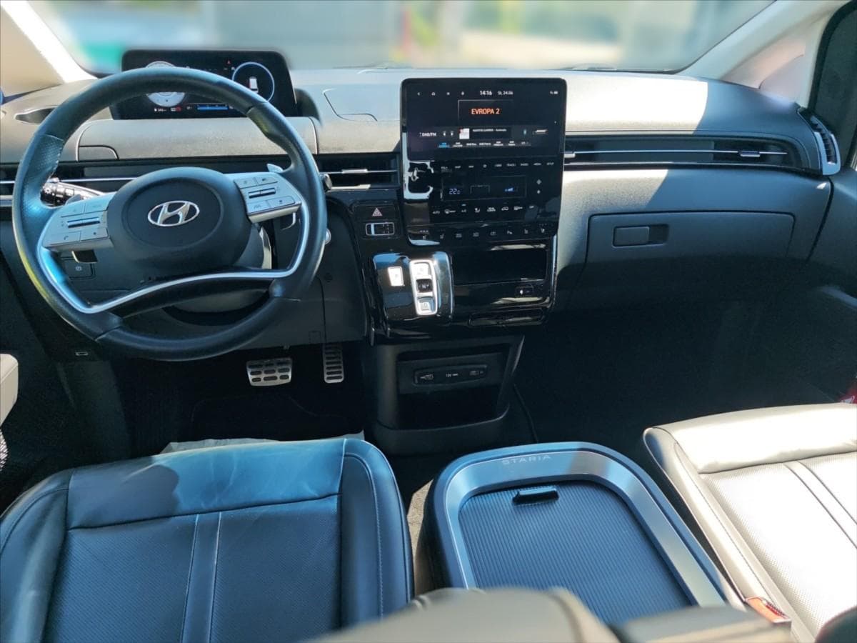 2022 Hyundai STARIA - 8