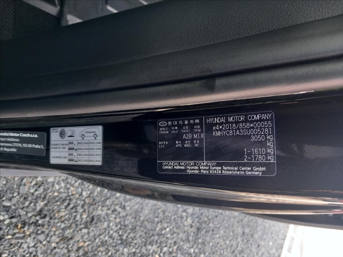 2024 Hyundai Staria - 19