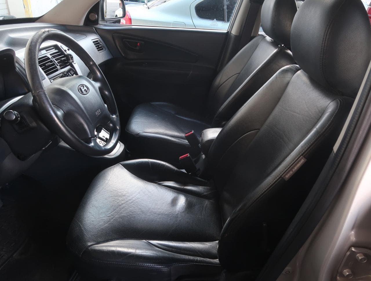 2008 Hyundai TUCSON - 16