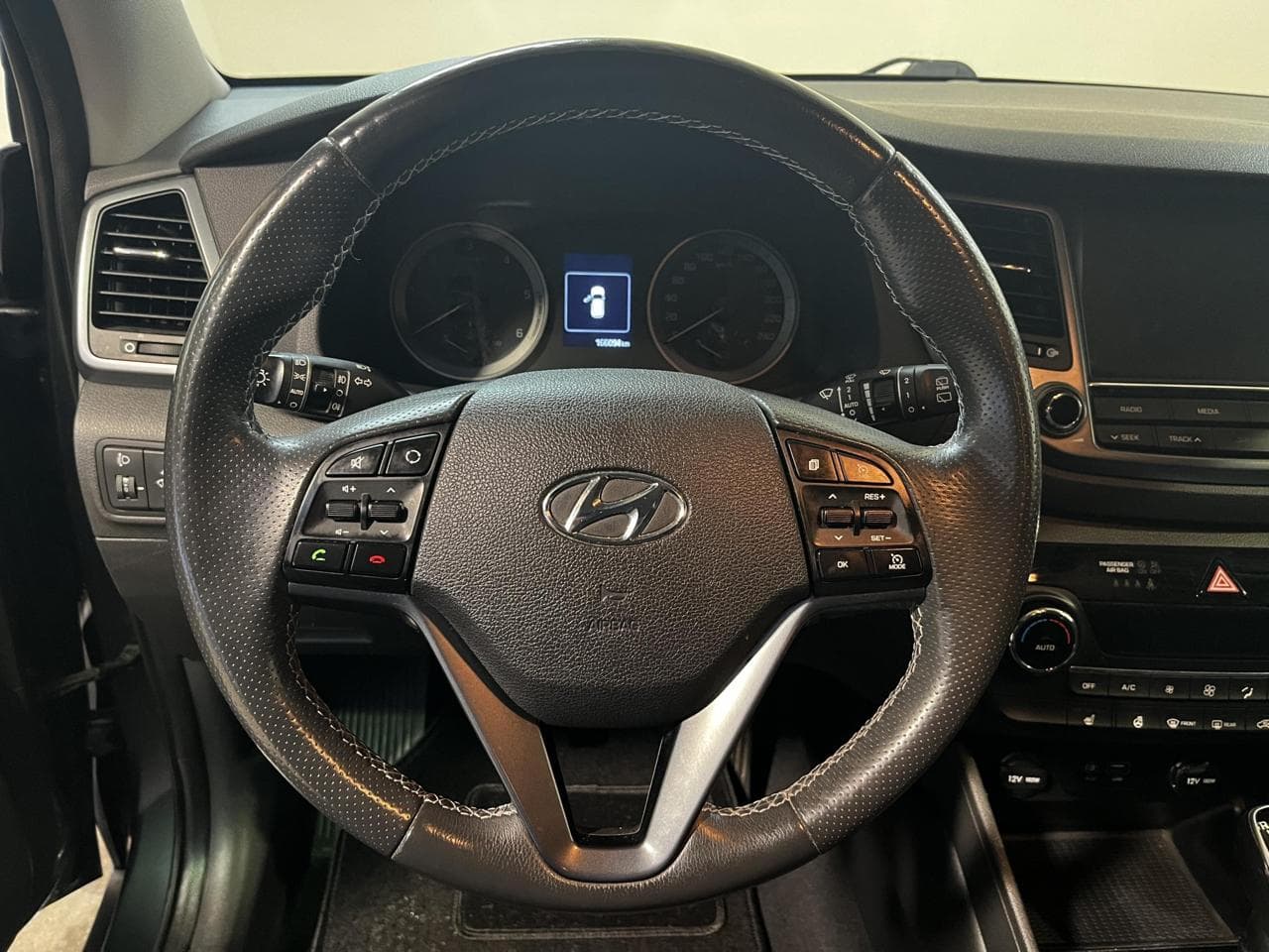 2017 Hyundai TUCSON - 16