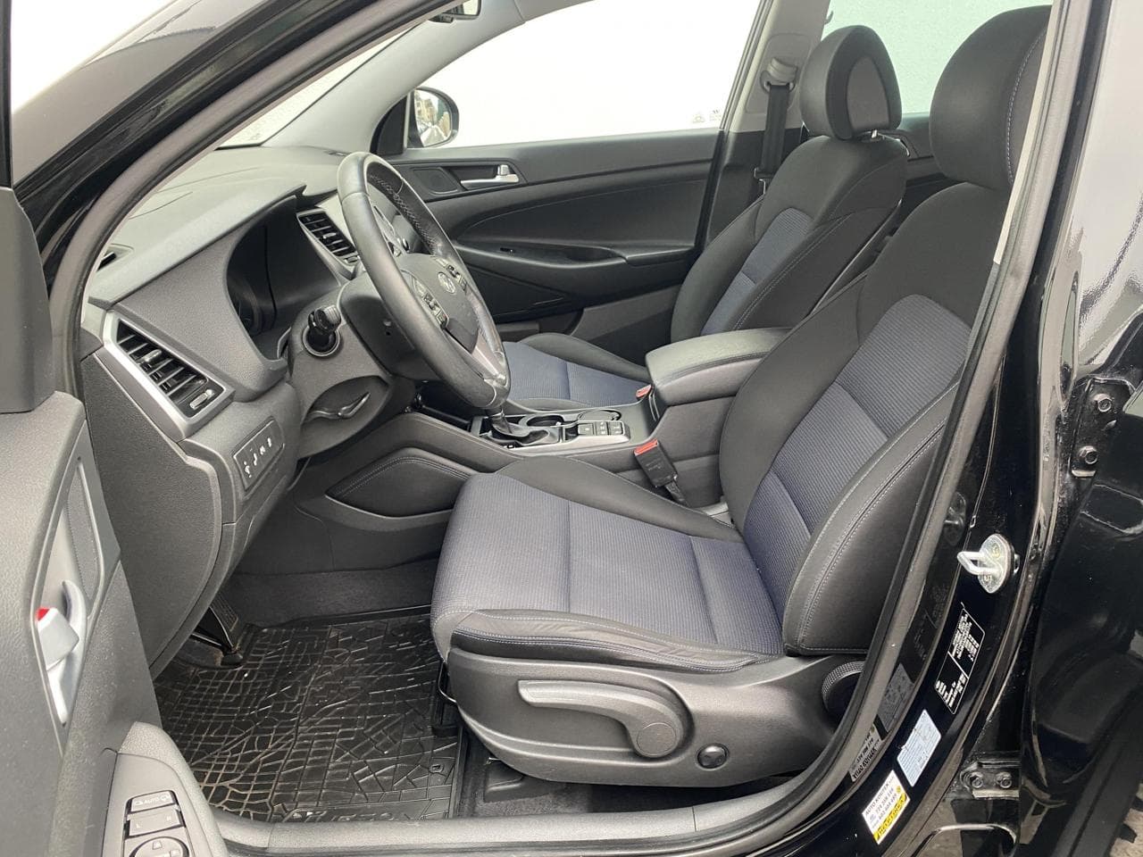 2017 Hyundai TUCSON - 9