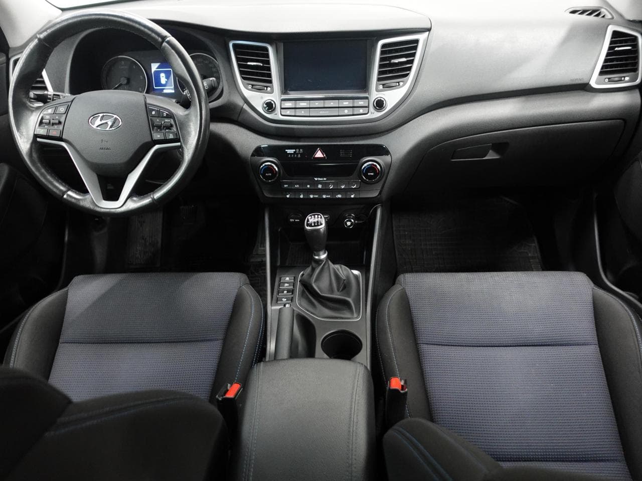 2017 Hyundai TUCSON - 8