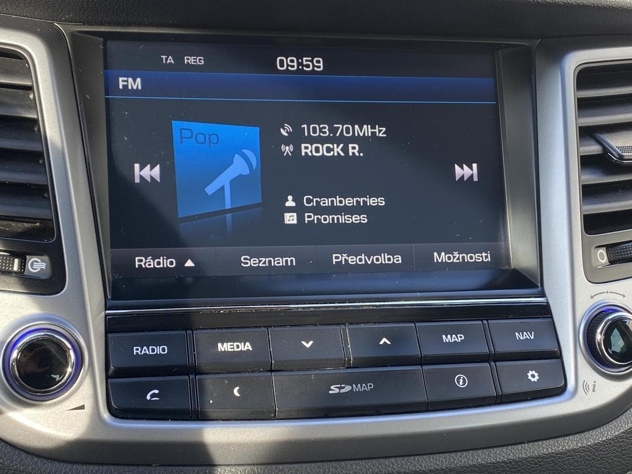 2016 Hyundai TUCSON - 18