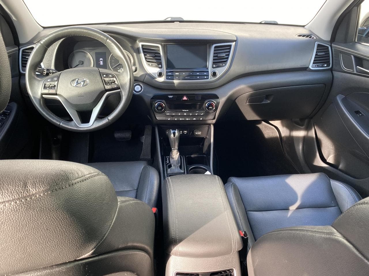 2016 Hyundai TUCSON - 8