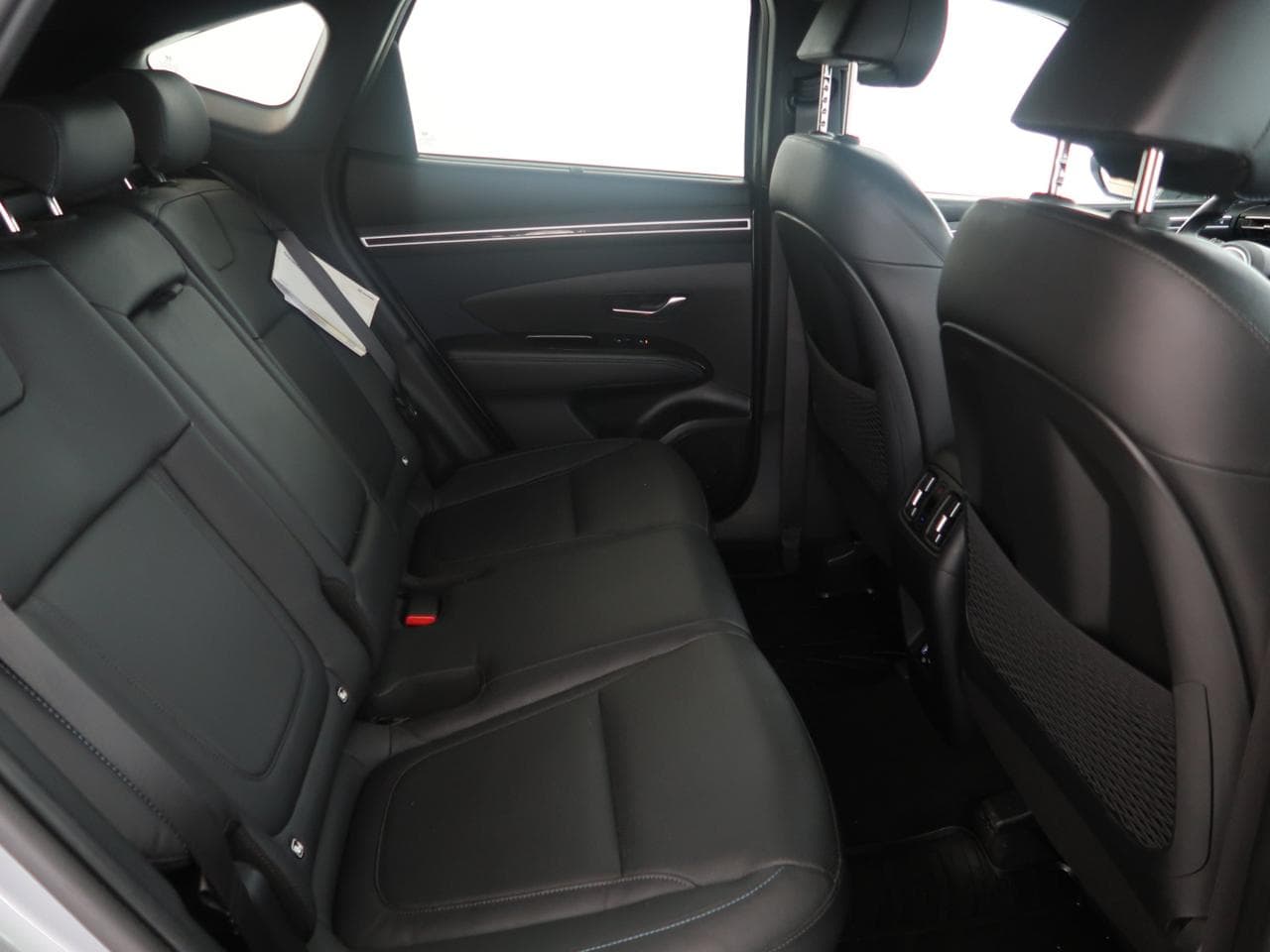 2021 Hyundai Tucson - 13