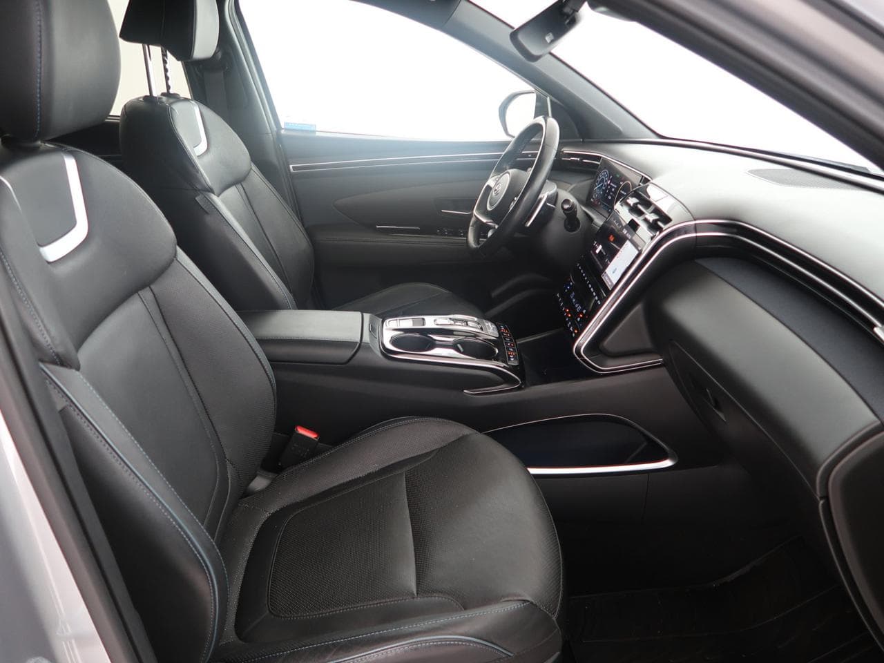 2021 Hyundai Tucson - 12