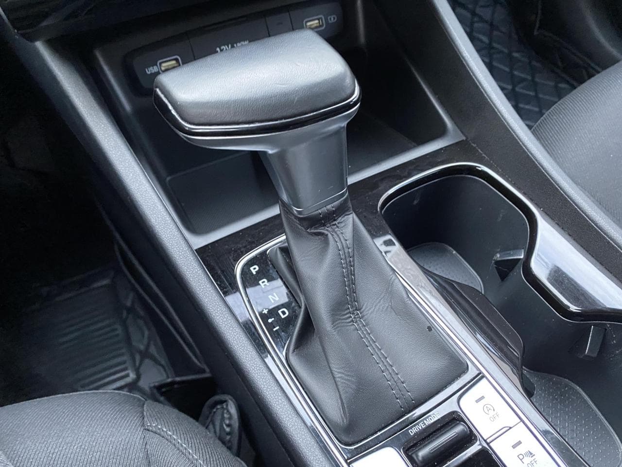 2021 Hyundai Tucson - 16