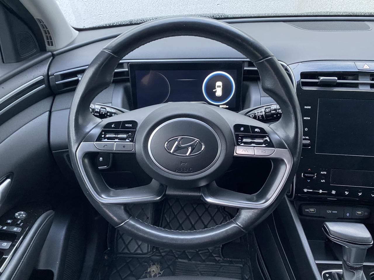 2021 Hyundai Tucson - 11