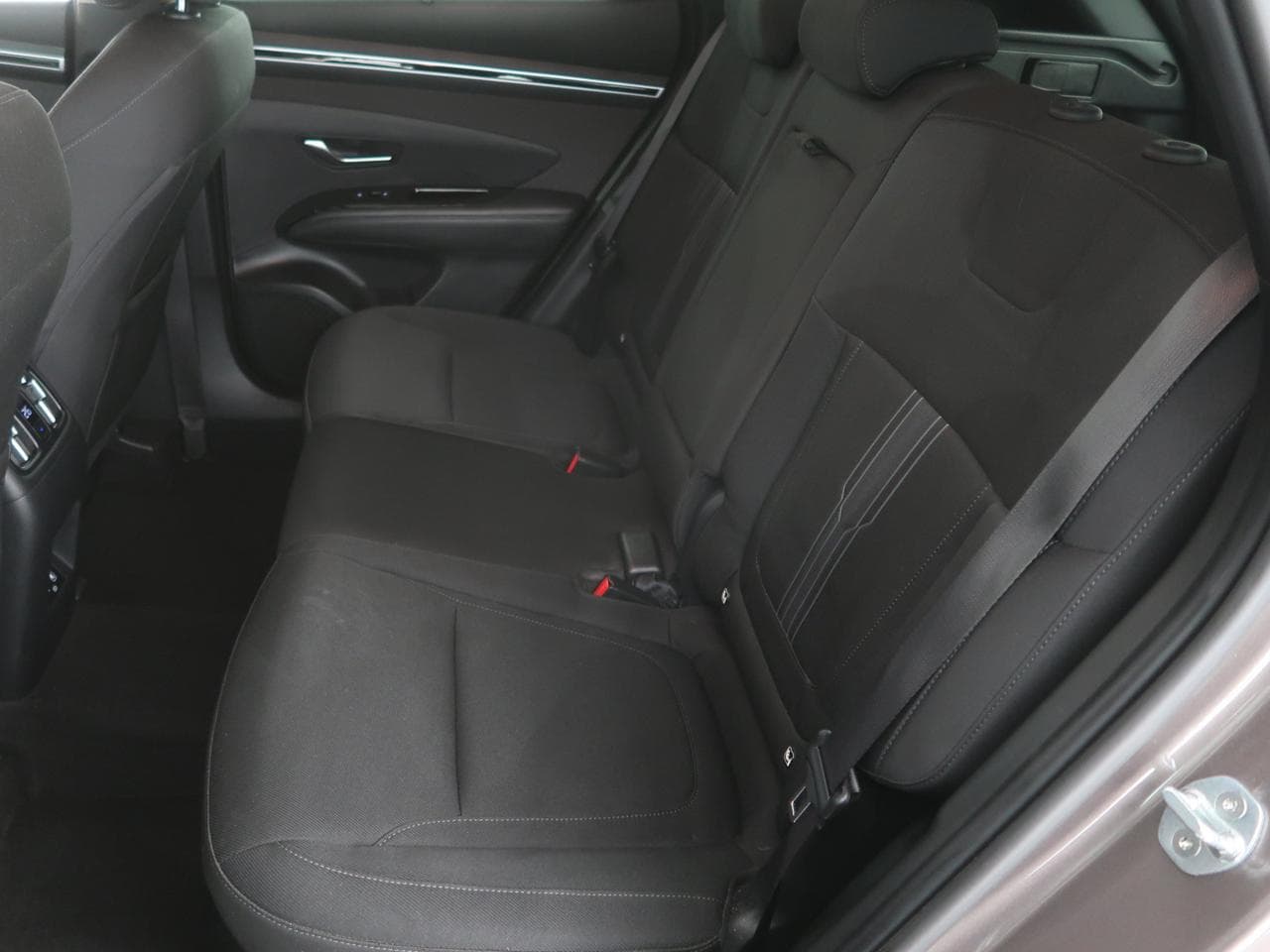 2021 Hyundai Tucson - 15