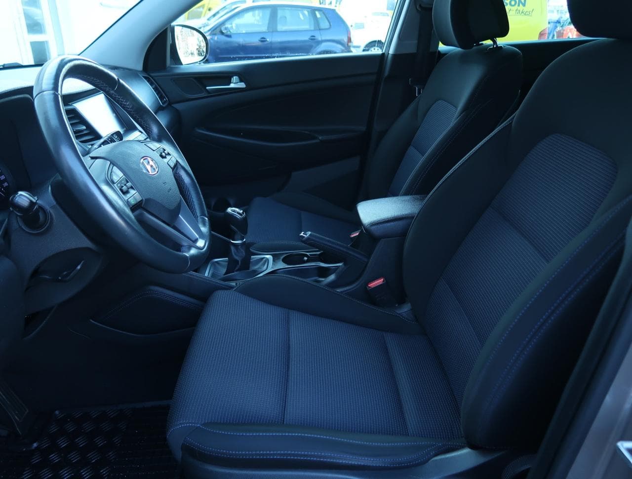 2016 Hyundai Tucson - 16