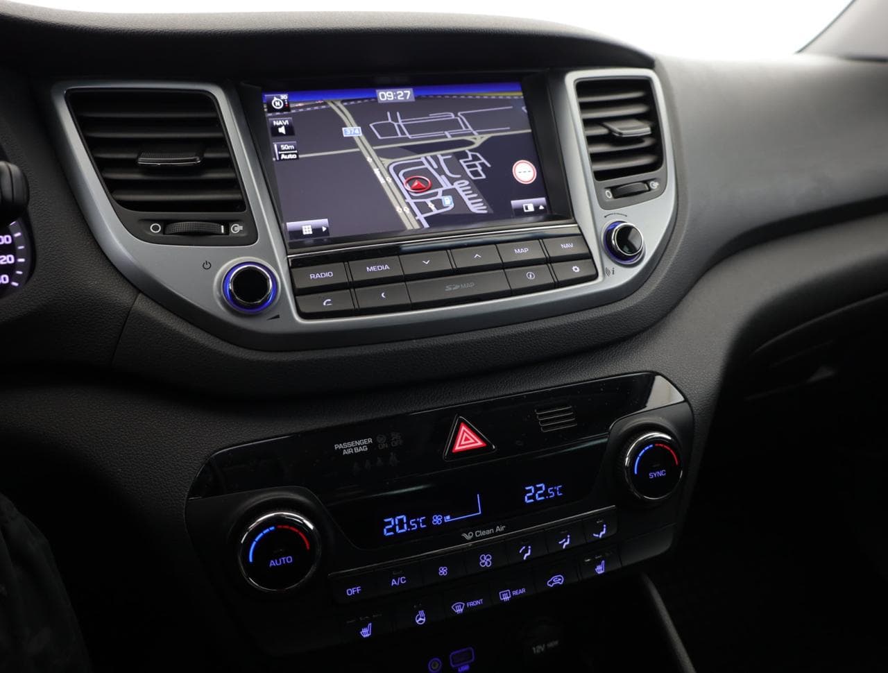 2016 Hyundai Tucson - 16