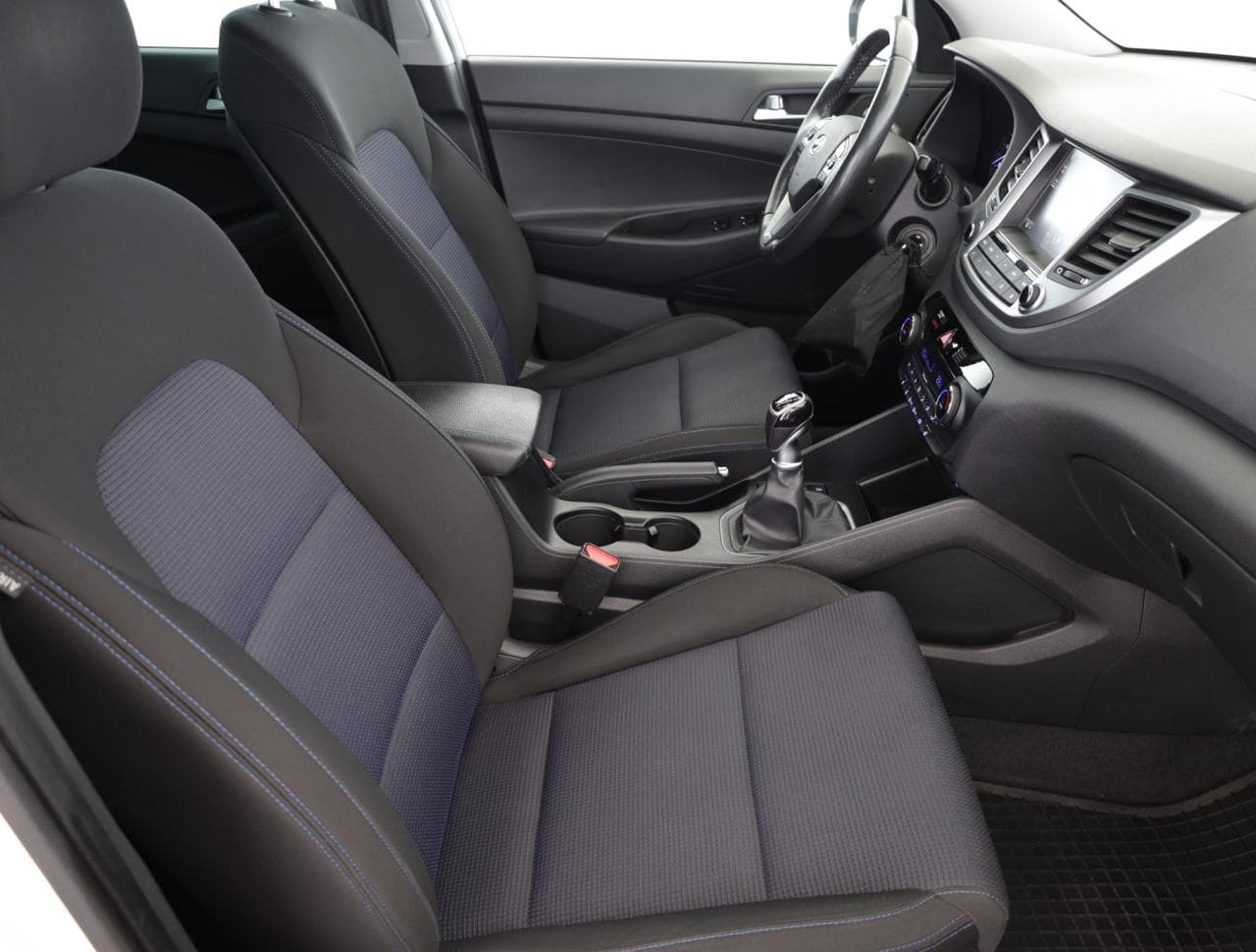 2016 Hyundai Tucson - 10