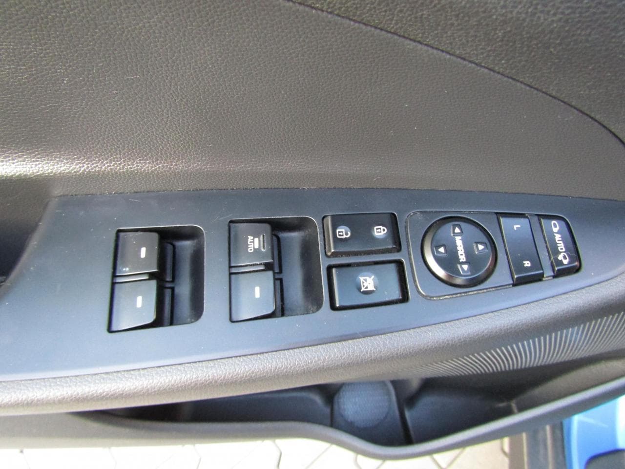 2015 Hyundai TUCSON - 11