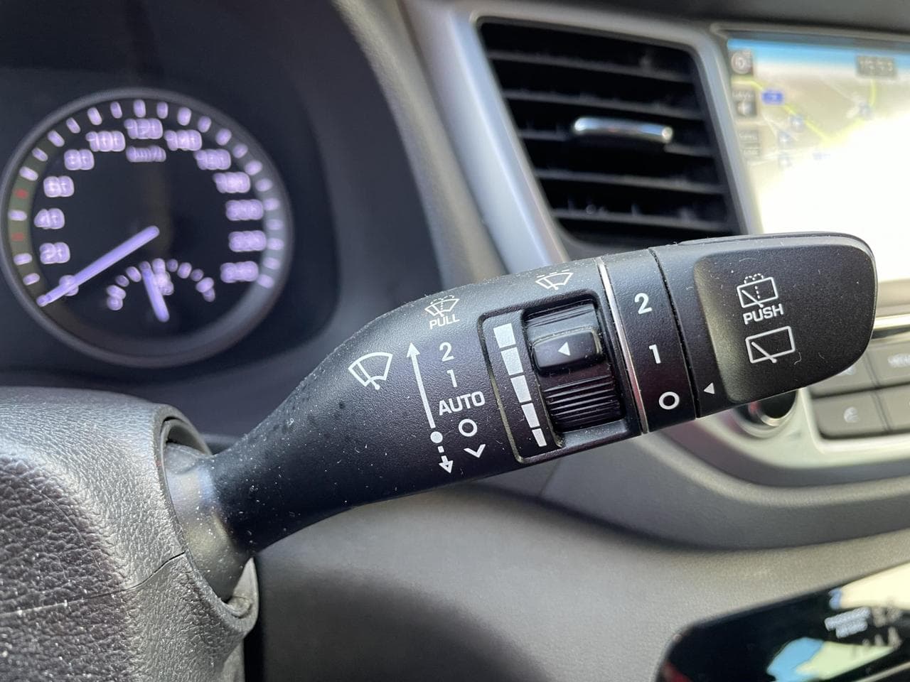 2017 Hyundai Tucson - 19