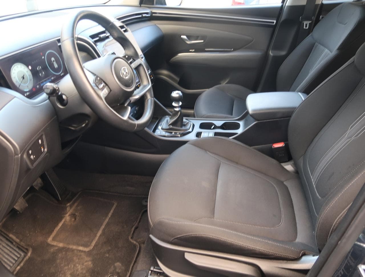 2022 Hyundai Tucson - 16