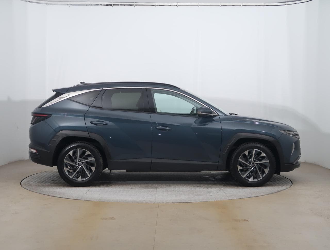 2022 Hyundai Tucson - 8