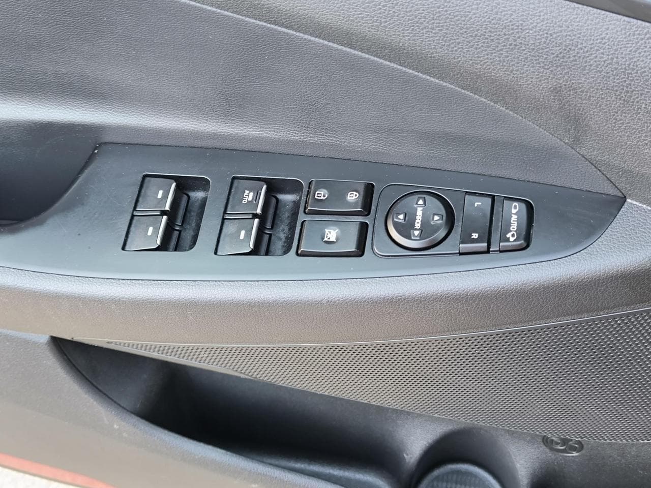 2017 Hyundai TUCSON - 17