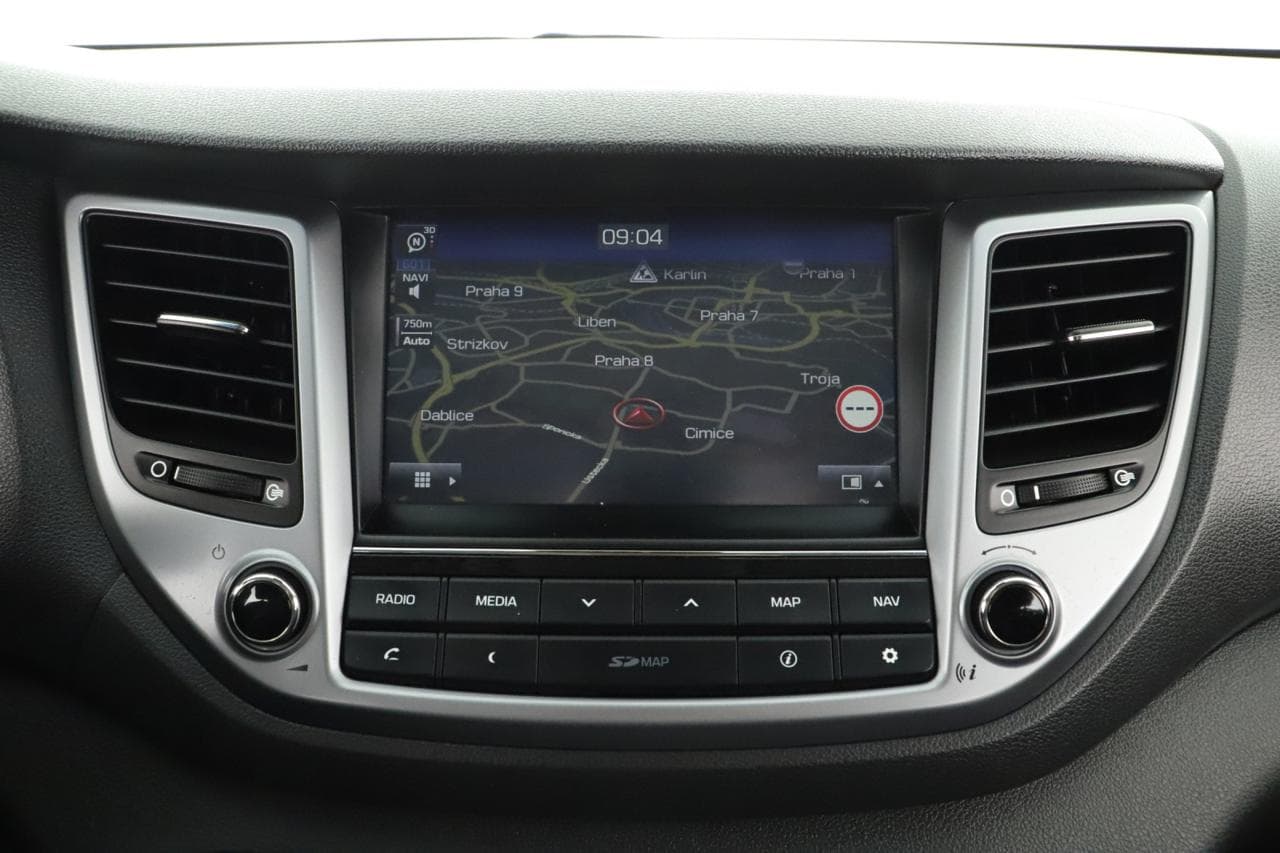 2016 Hyundai Tucson - 18