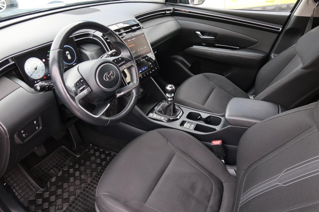 2021 Hyundai Tucson - 16