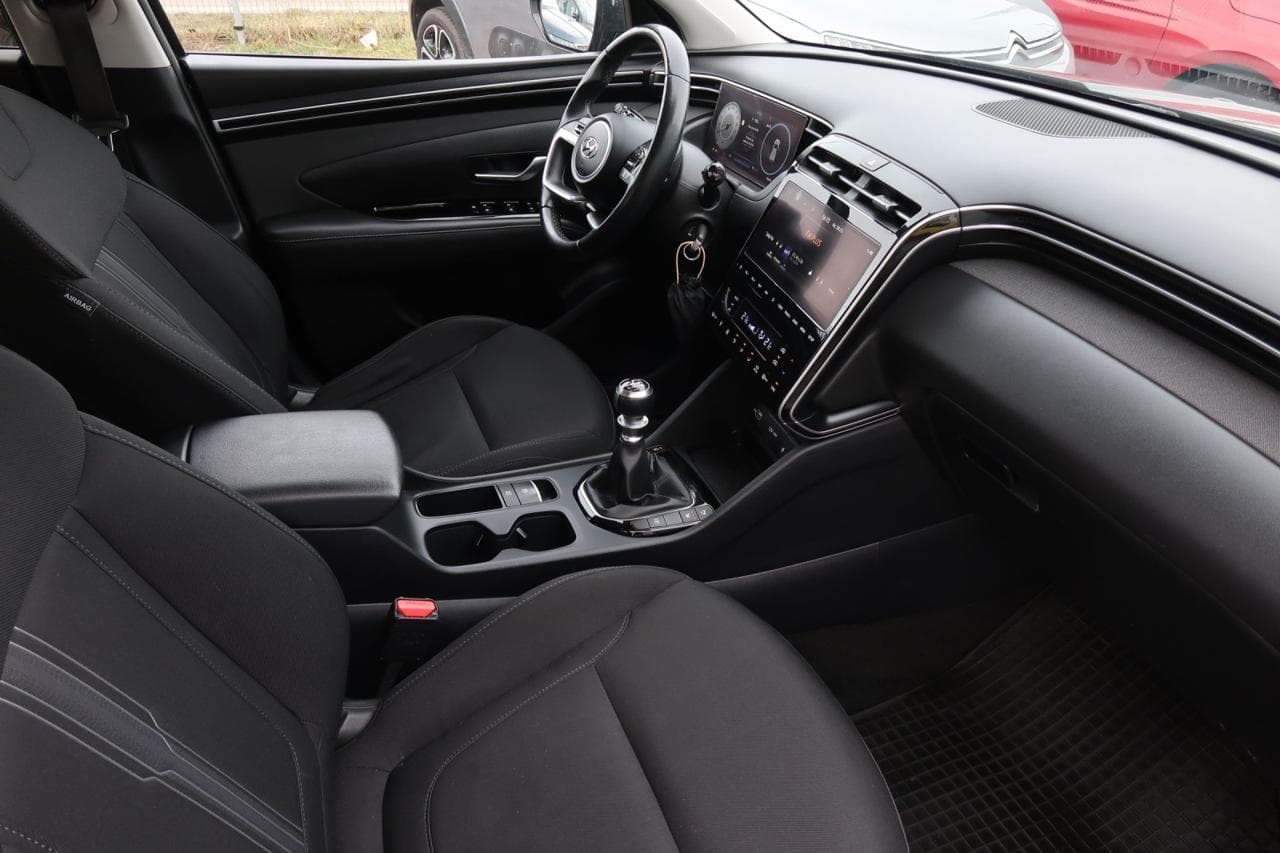 2021 Hyundai Tucson - 12