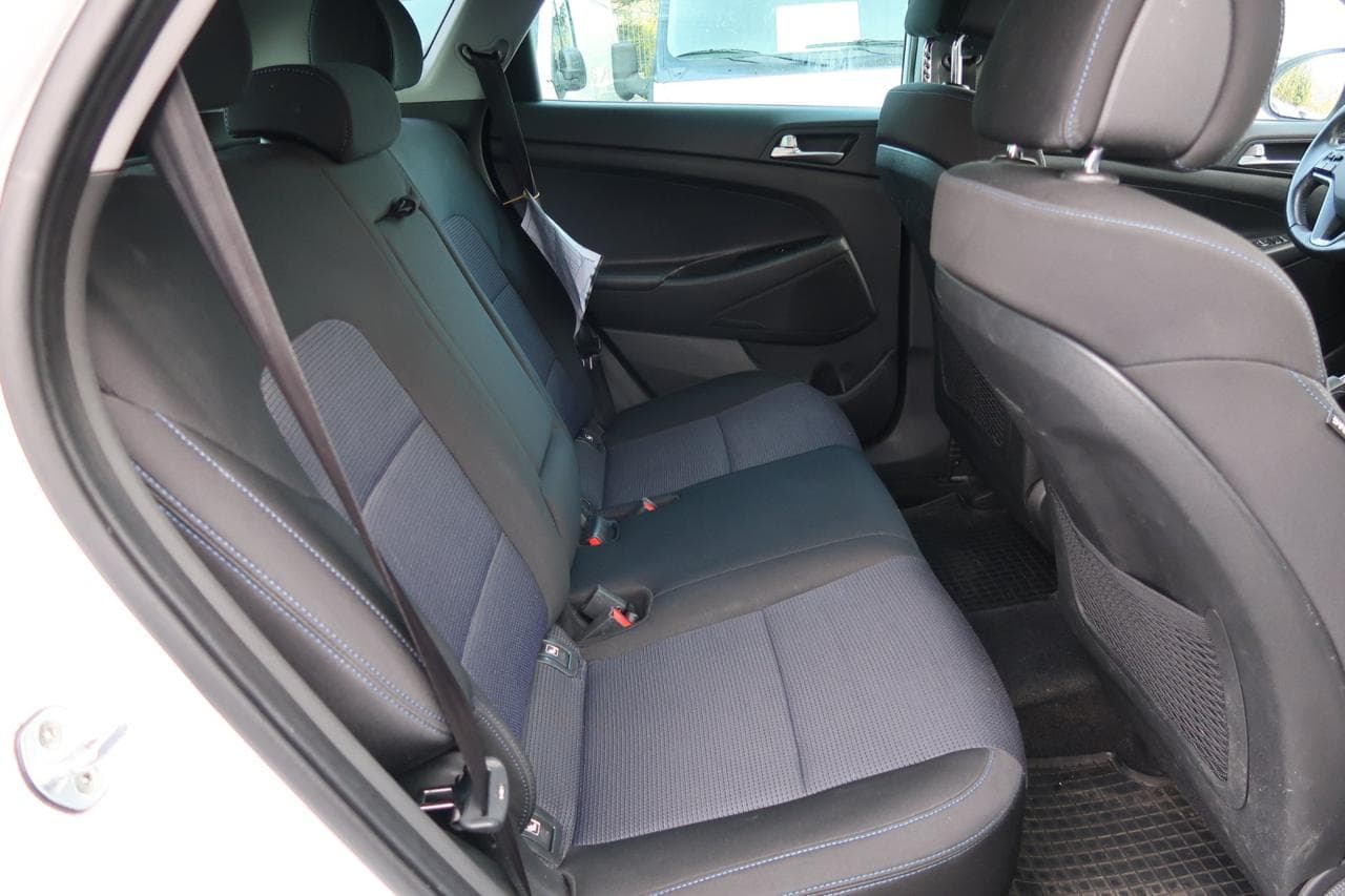 2016 Hyundai Tucson - 13