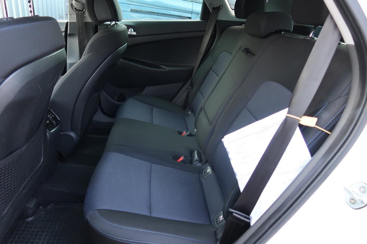 2016 Hyundai Tucson - 15