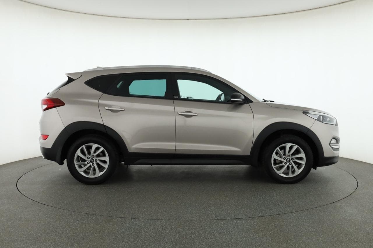 2018 Hyundai Tucson - 8