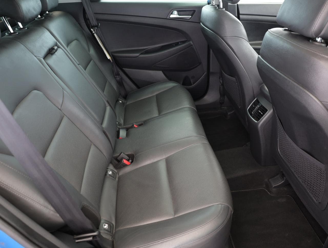 2016 Hyundai Tucson - 11