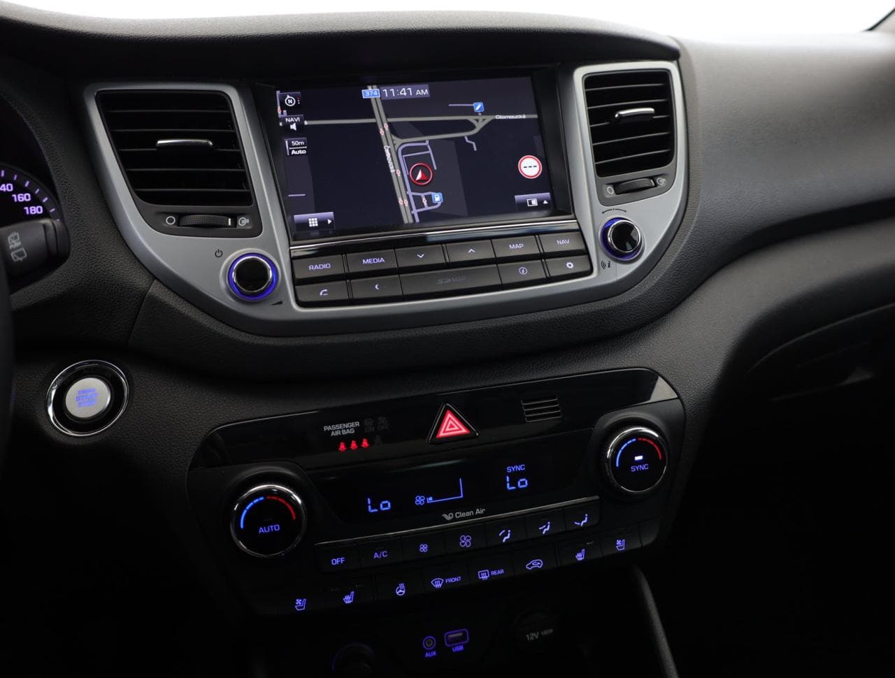 2016 Hyundai Tucson - 16