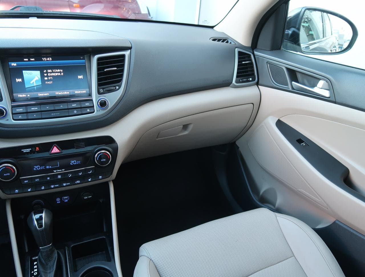2015 Hyundai TUCSON - 11