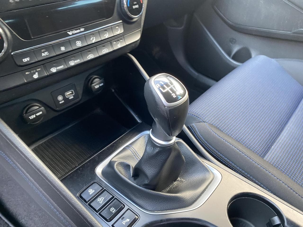 2016 Hyundai Tucson - 16