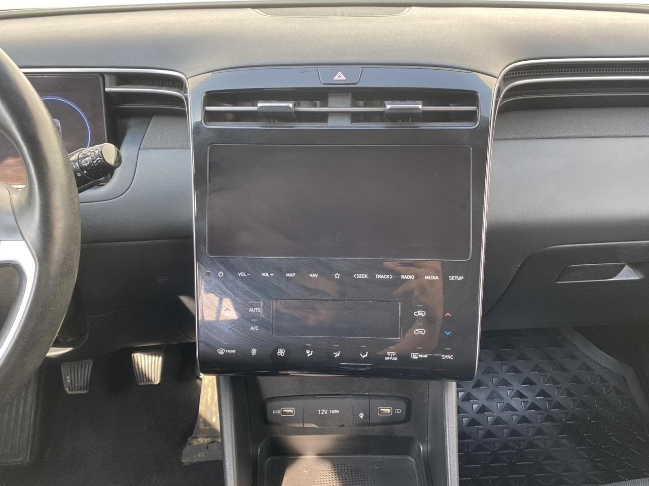 2022 Hyundai Tucson - 12
