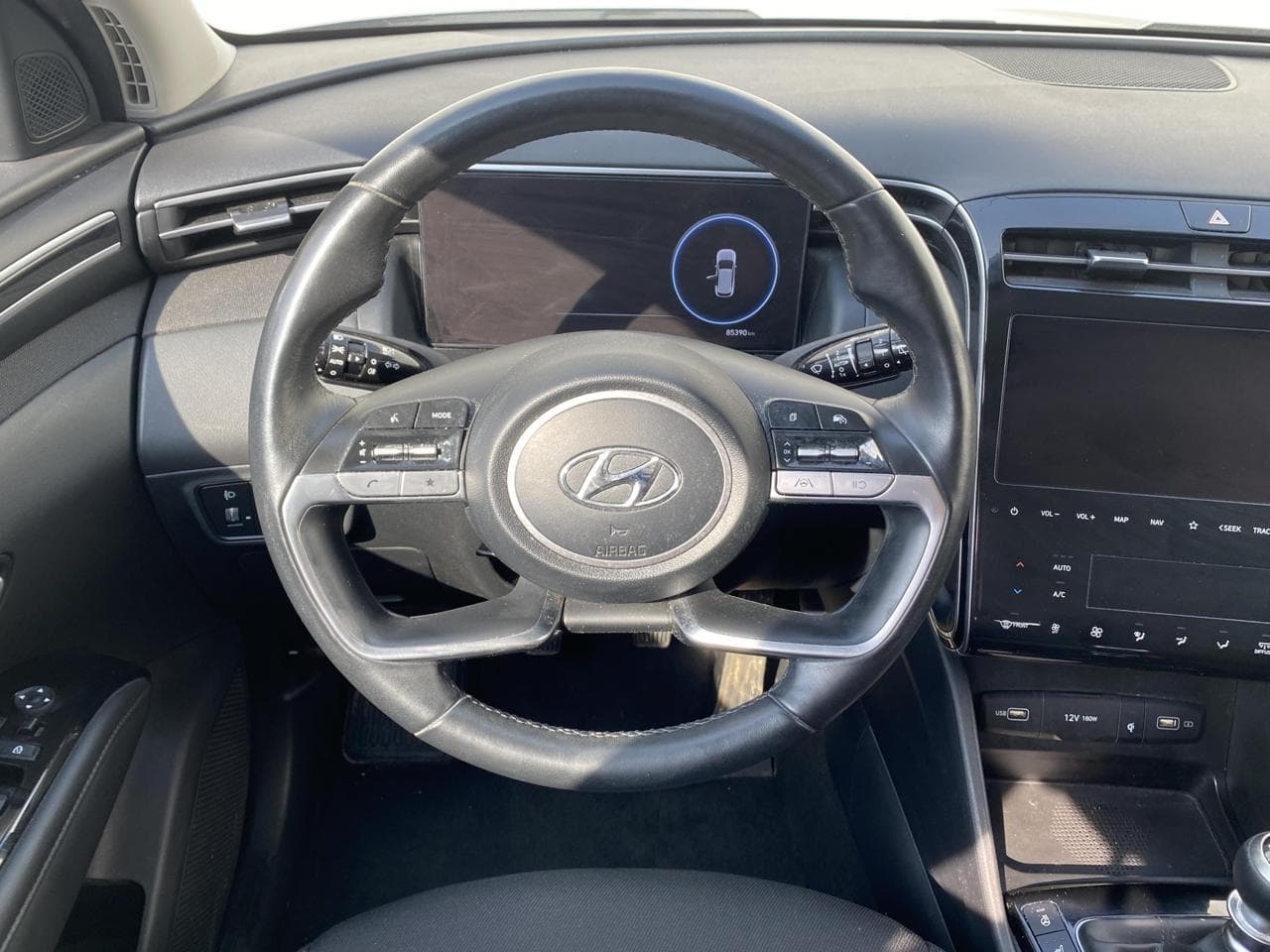 2022 Hyundai Tucson - 11