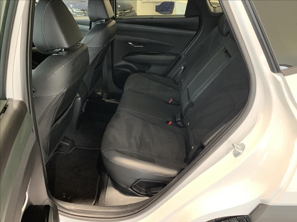 2025 Hyundai Tucson - 13