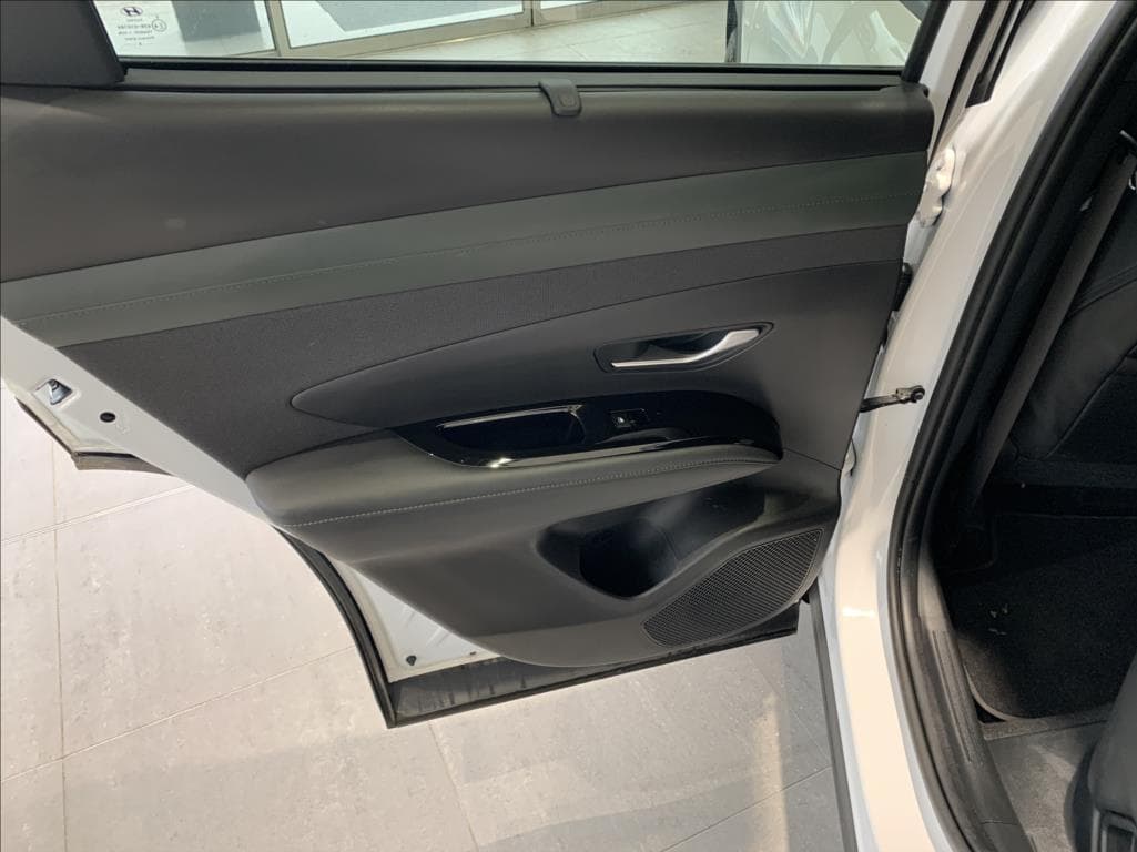 2025 Hyundai Tucson - 14