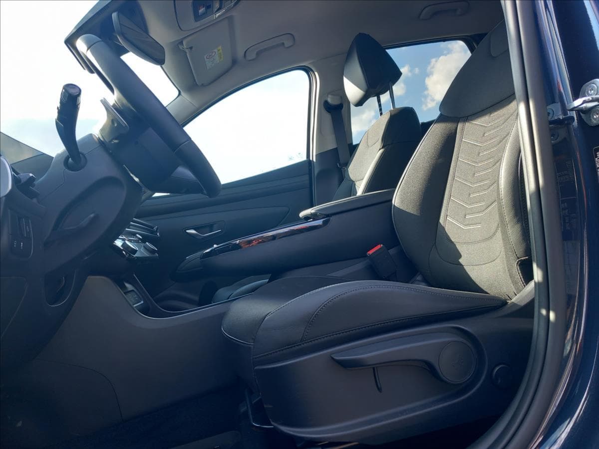 2025 Hyundai TUCSON - 16