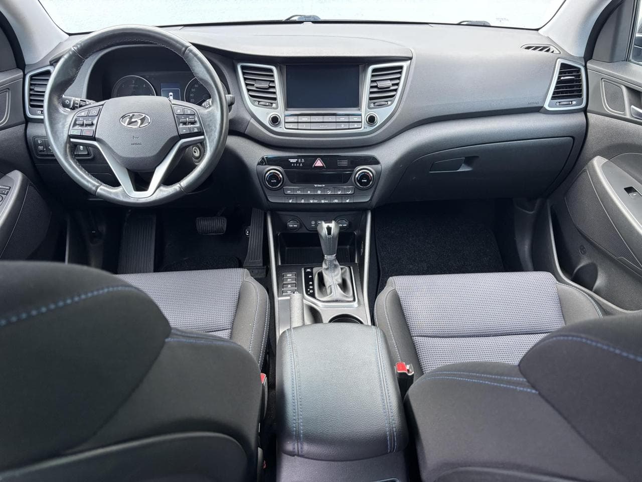 2016 Hyundai TUCSON - 8
