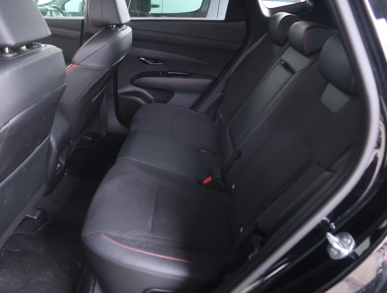 2025 Hyundai TUCSON - 15