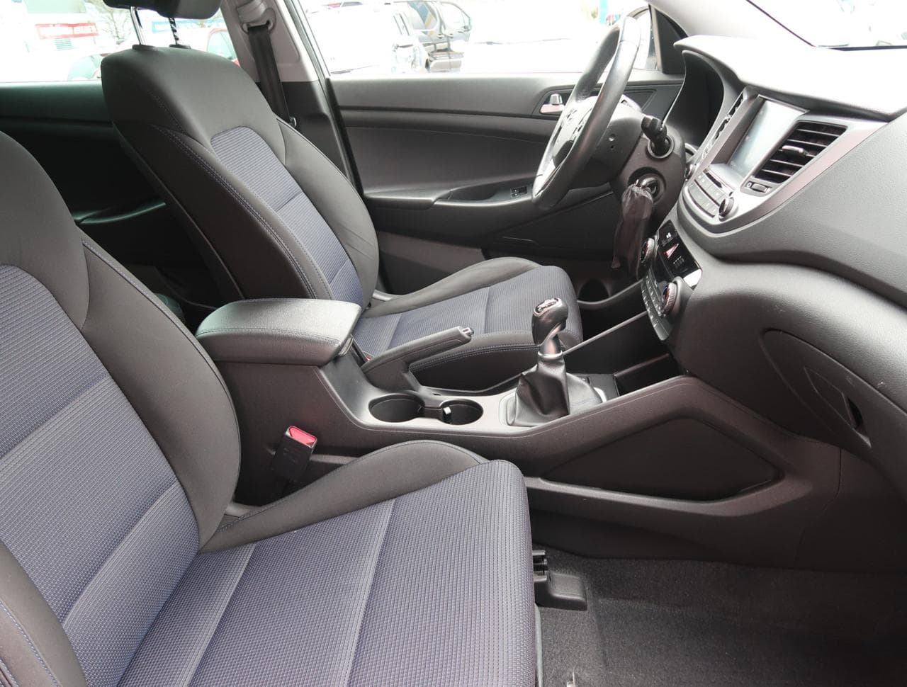 2016 Hyundai TUCSON - 12