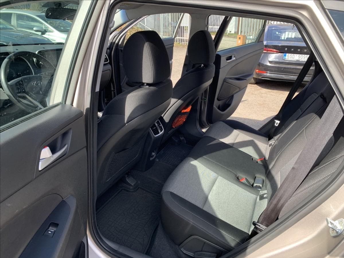 2019 Hyundai TUCSON - 18