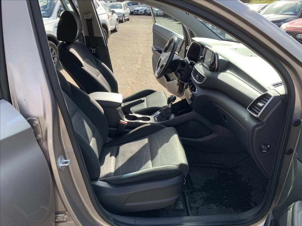 2019 Hyundai TUCSON - 17