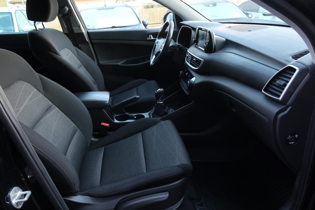 2019 Hyundai TUCSON - 12