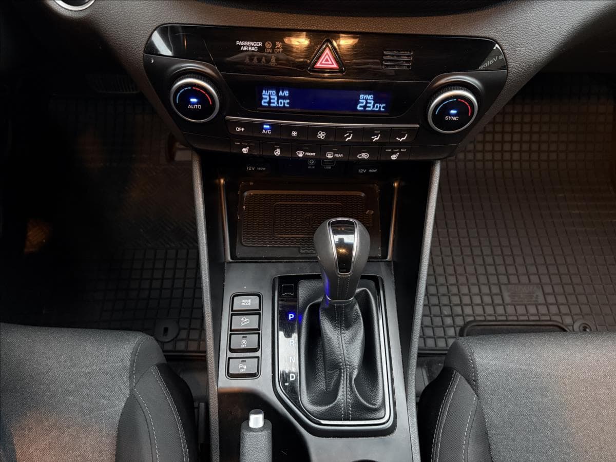 2019 Hyundai TUCSON - 11