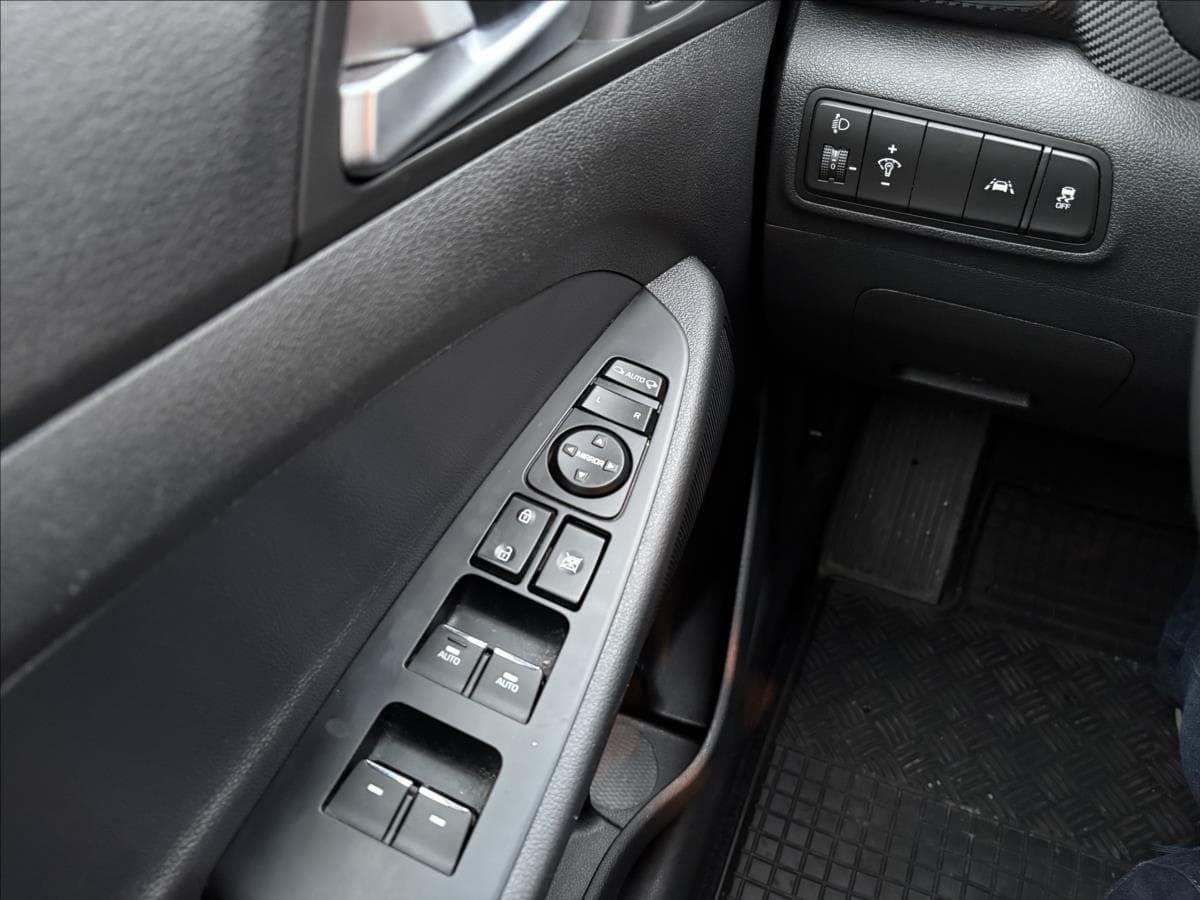 2019 Hyundai TUCSON - 17