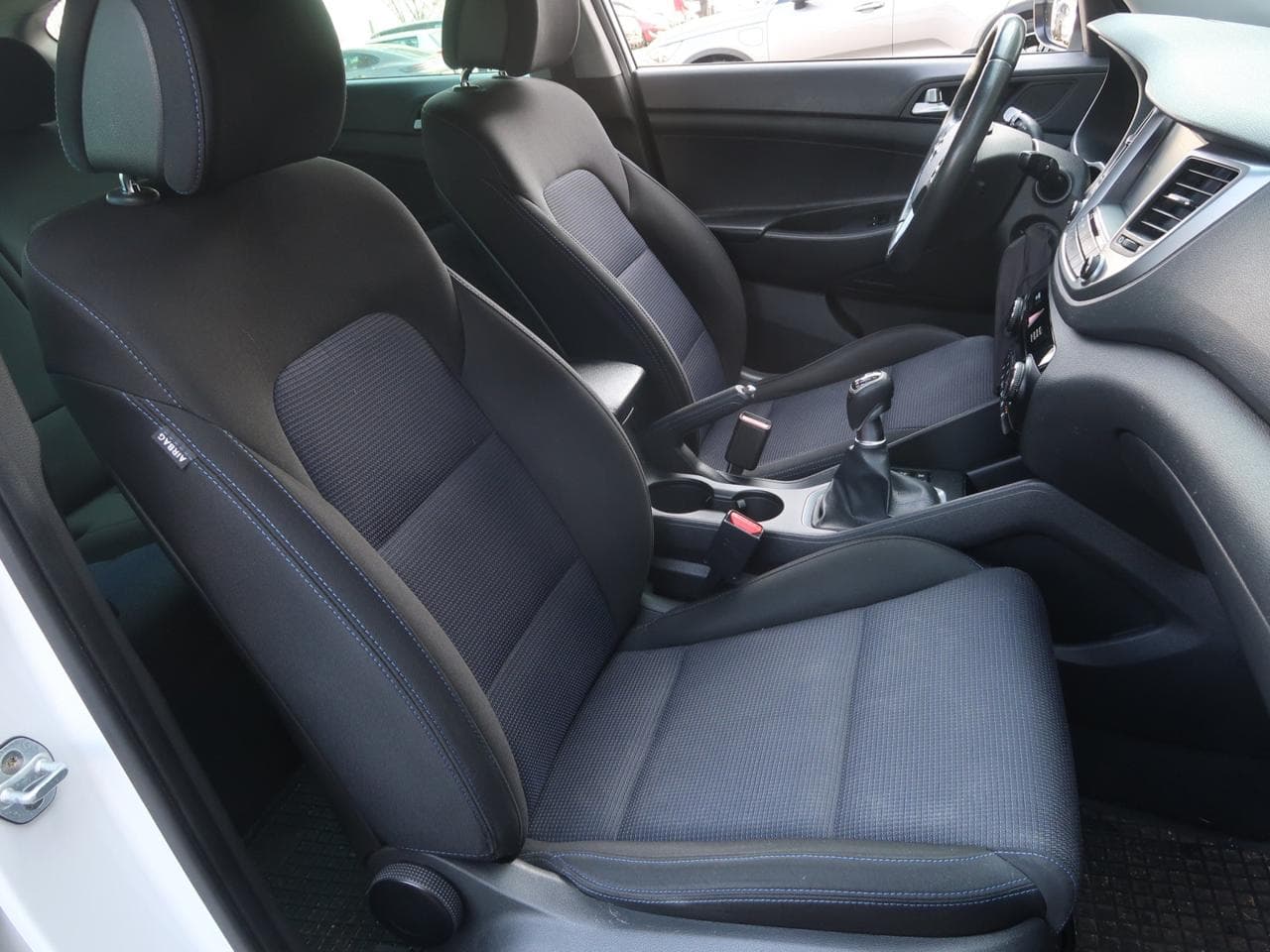2016 Hyundai TUCSON - 13