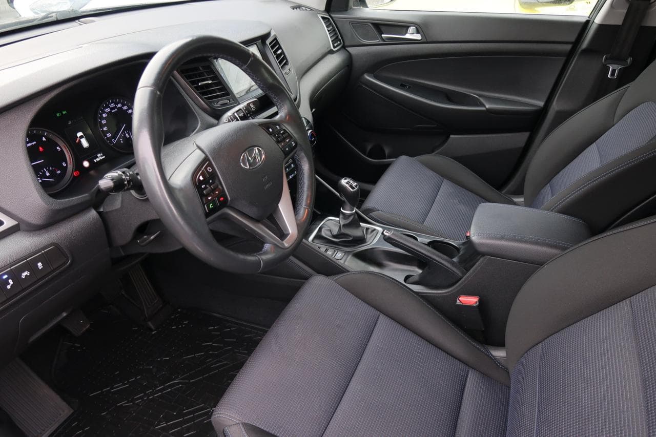 2017 Hyundai TUCSON - 16