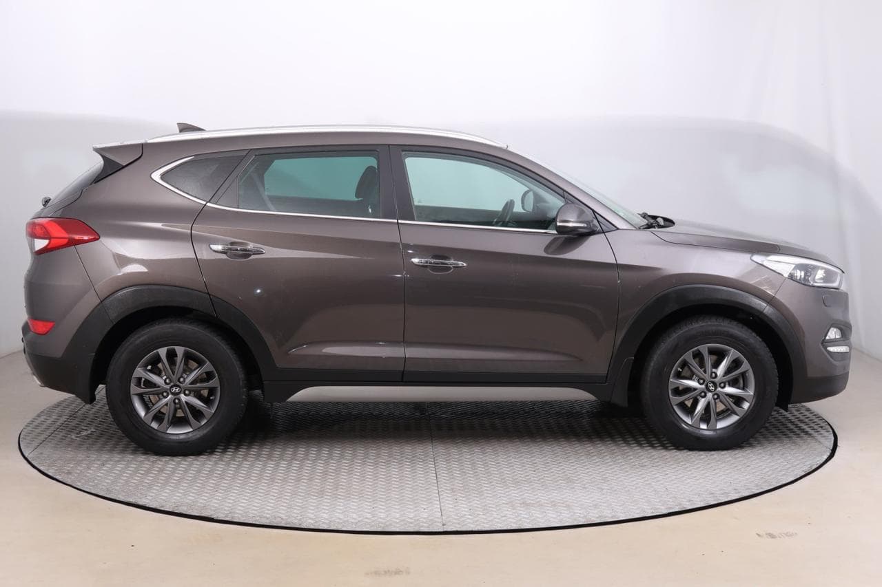2017 Hyundai TUCSON - 8
