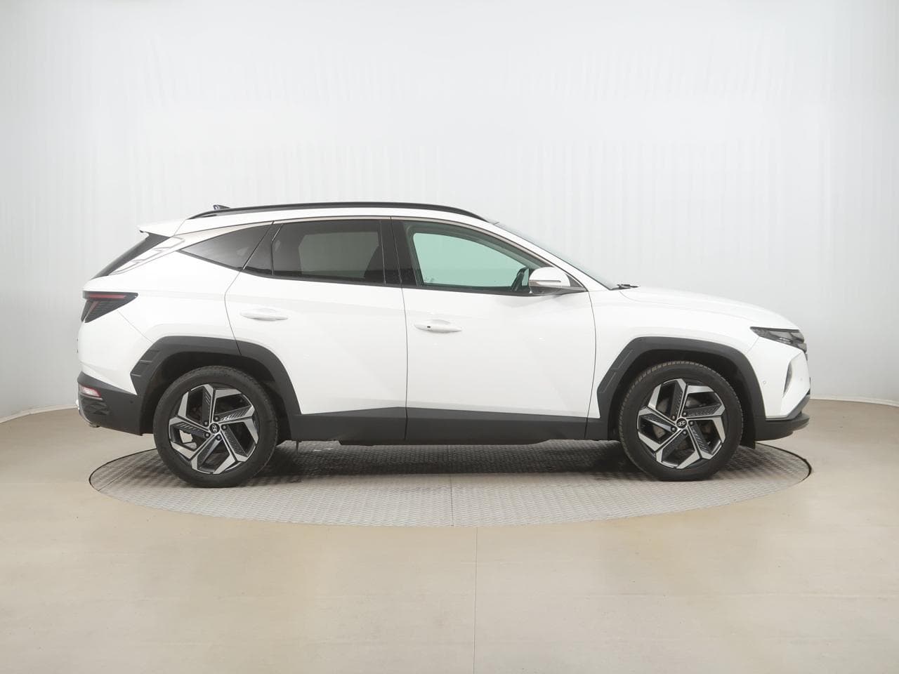 2021 Hyundai TUCSON - 10