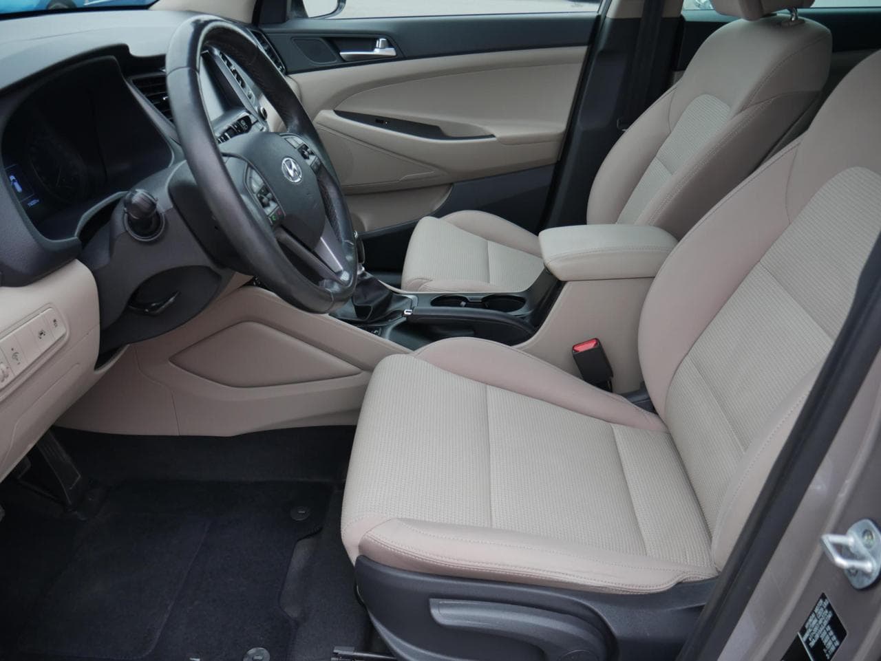 2015 Hyundai TUCSON - 9